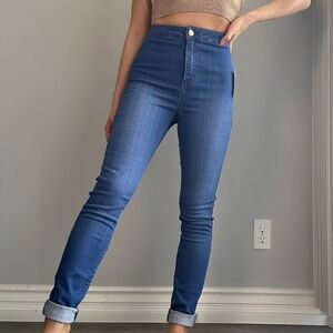 NWT Guess Nova Curvy Ultra High Waist Skinny Jeans in Bright Blue